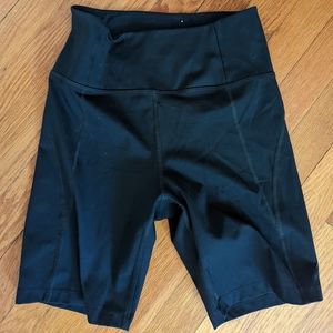 NWOT Girlfriend Collective Bike Shorts - Black - Medium